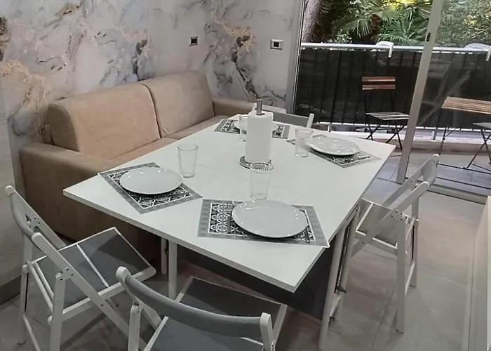 Casa Dolce * مينتون